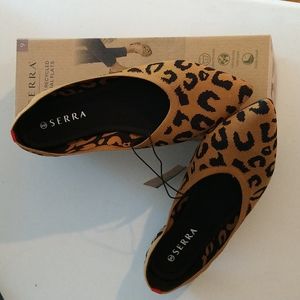 NIB Leopard Print Recycled Textile Flexible Flats Sz 9